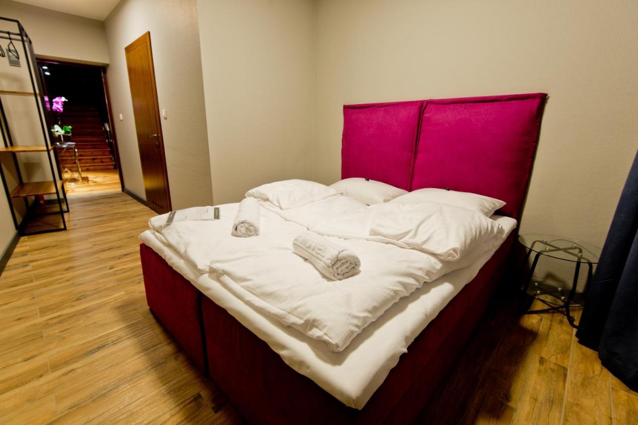 ז'ארי Apartsuites I Sorau מראה חיצוני תמונה A room at the hotel